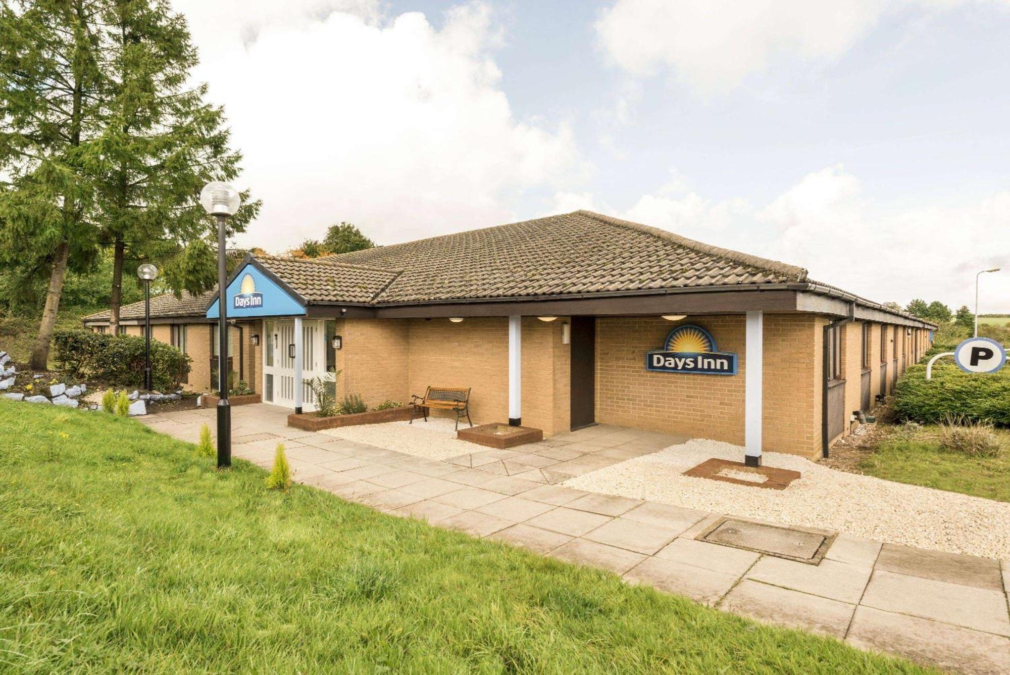Days Inn Sutton Scotney North Exterior photo